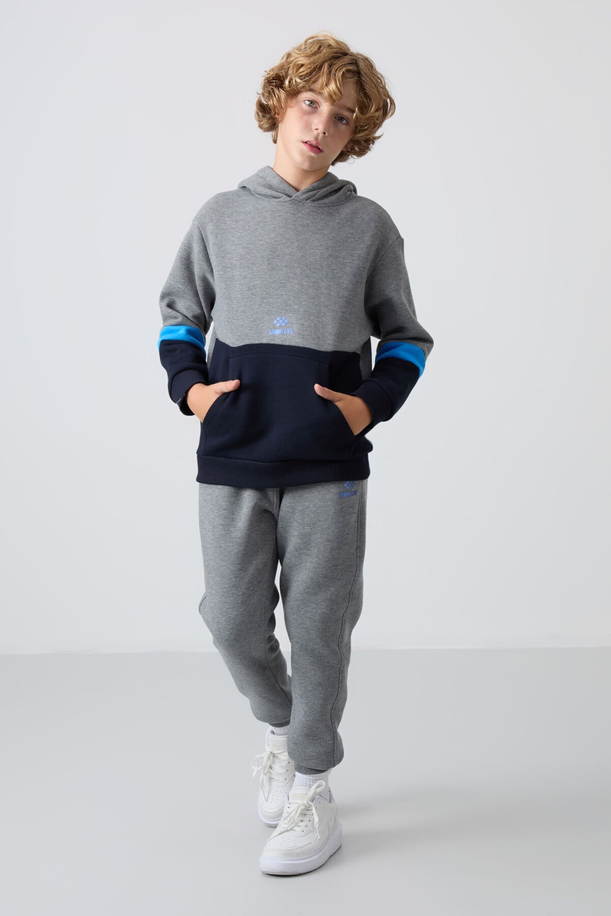 Grey Melange Cotton Thick Fleece-Lined Soft Textured Standard Fit Embroidered Boys' Tracksuit Set - 11255