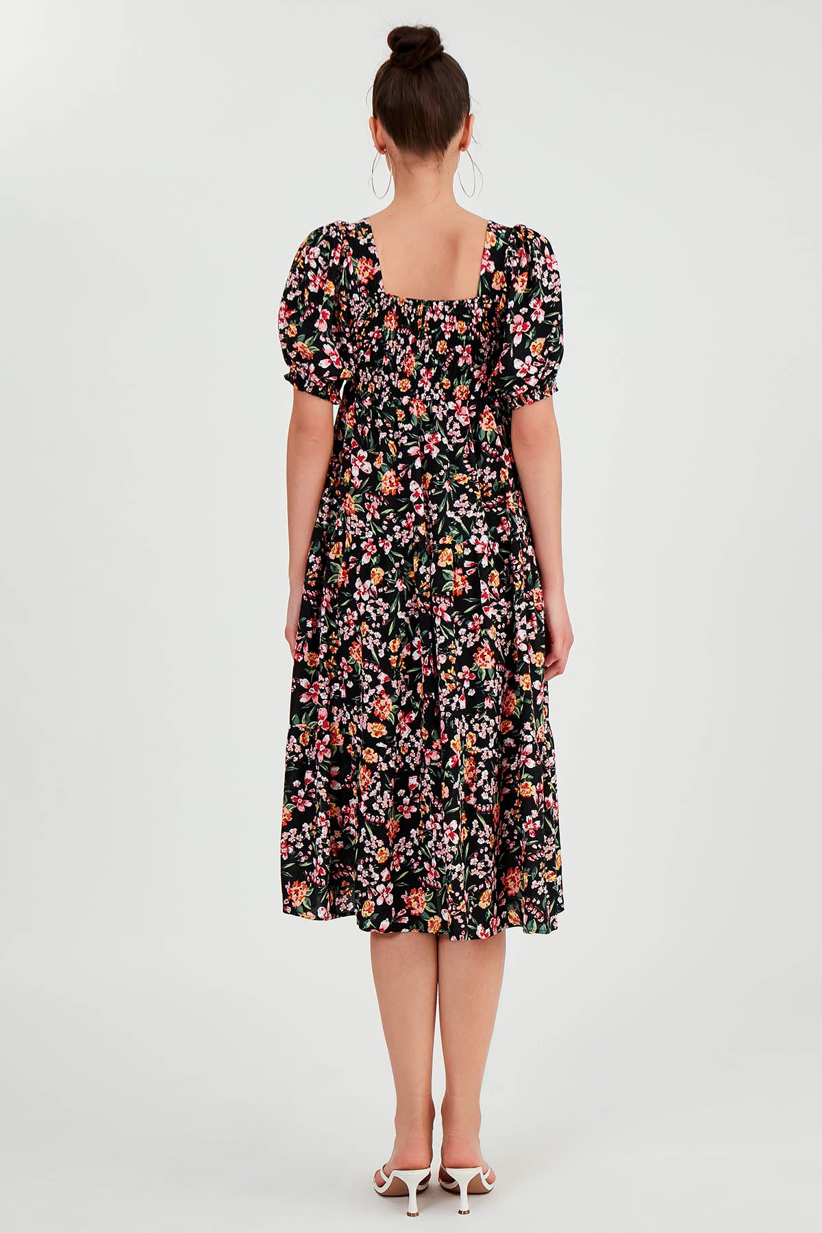 COILED LOOSE SLEEVE FLOWER DRESS