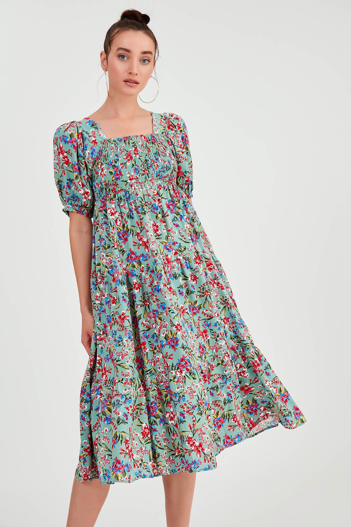 COILED LOOSE SLEEVE FLOWER DRESS