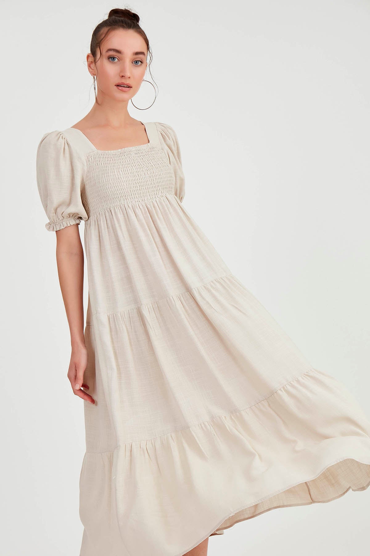 PUFF SLEEVE TIERED LONG DRESS