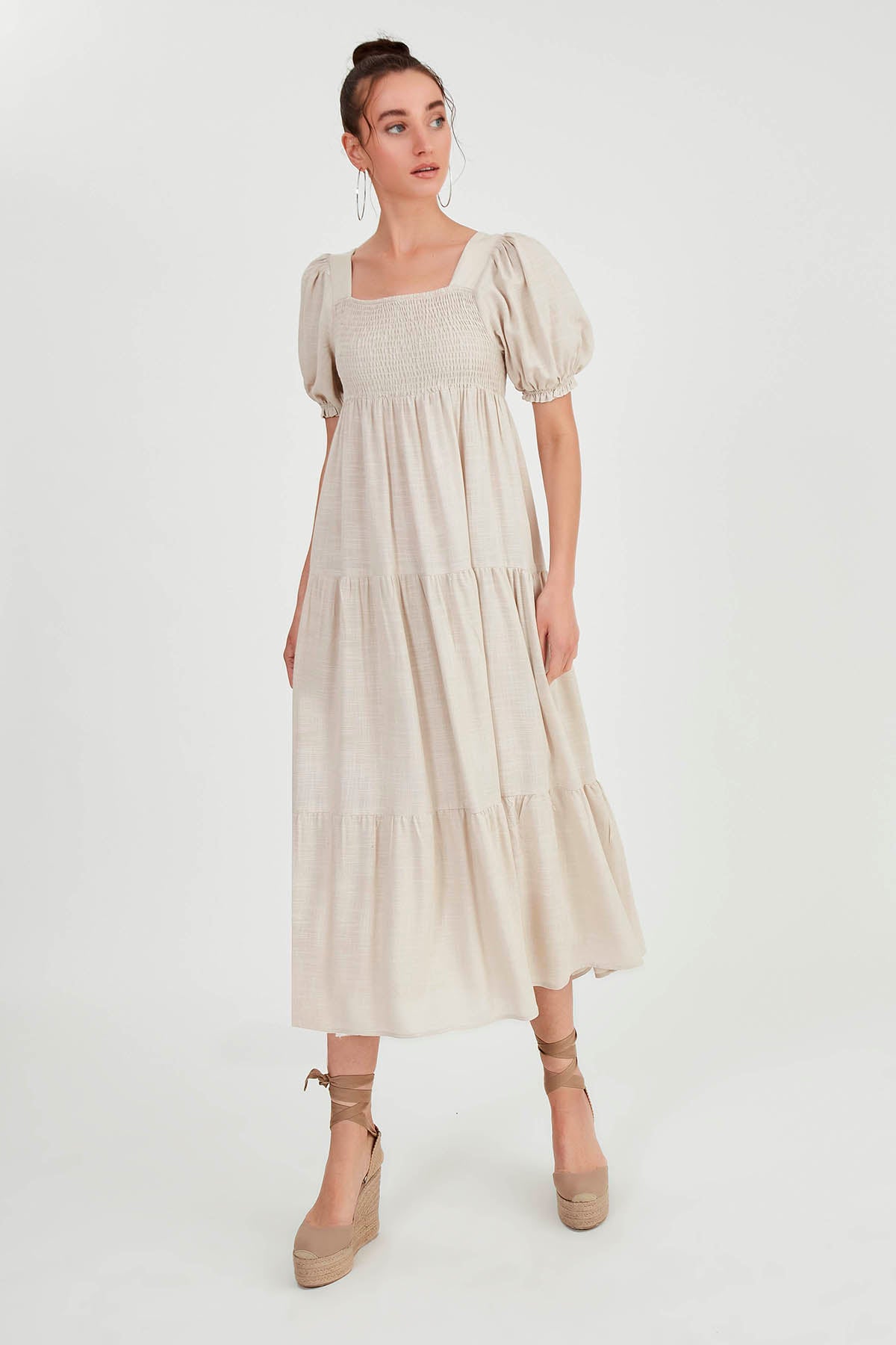 PUFF SLEEVE TIERED LONG DRESS