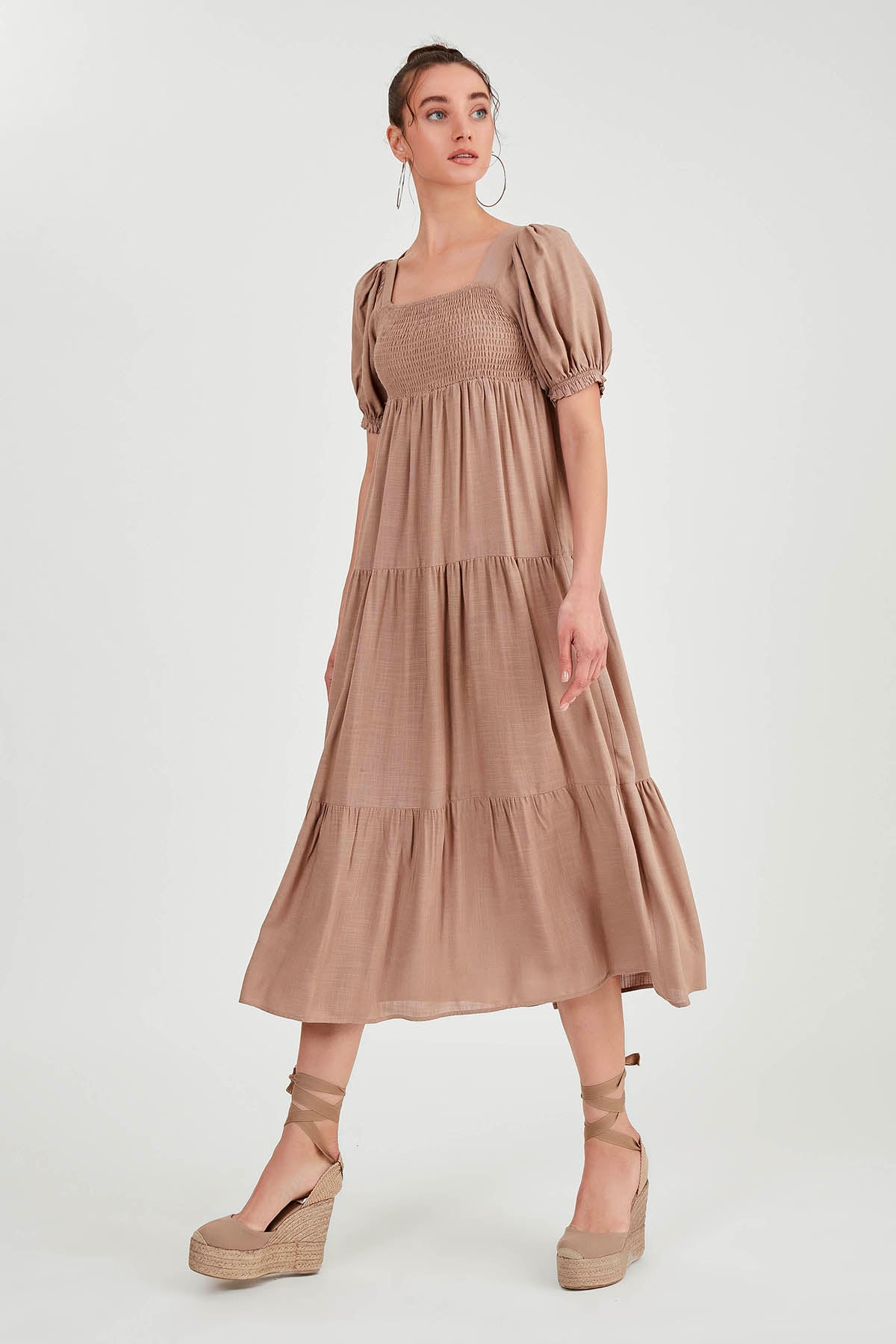 PUFF SLEEVE TIERED LONG DRESS