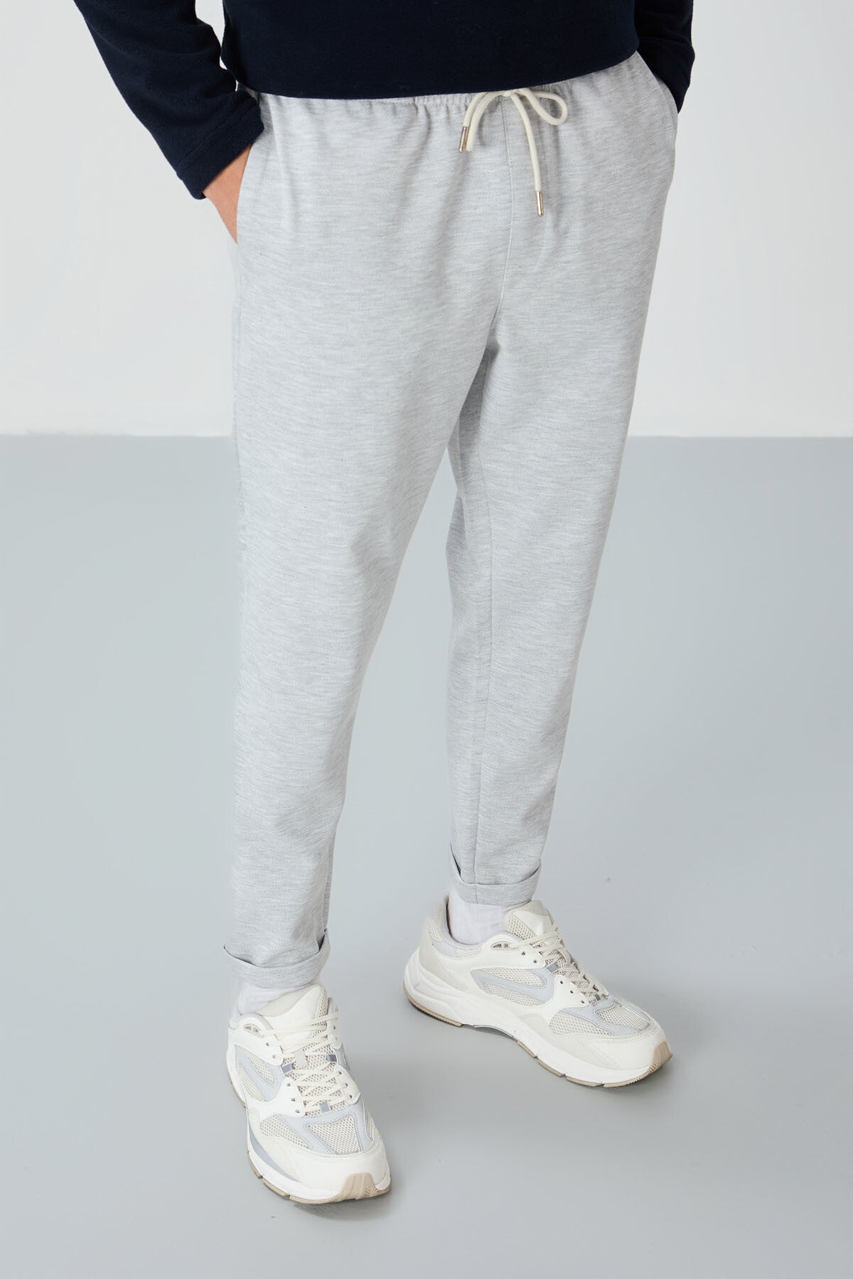 Textured Gray Surface Standard Fit Men's Tracksuit Bottom - 82154