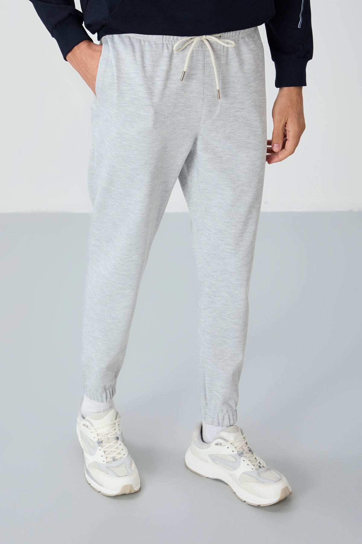 Textured Gray Surface Standard Fit Men's Tracksuit Bottom - 82156
