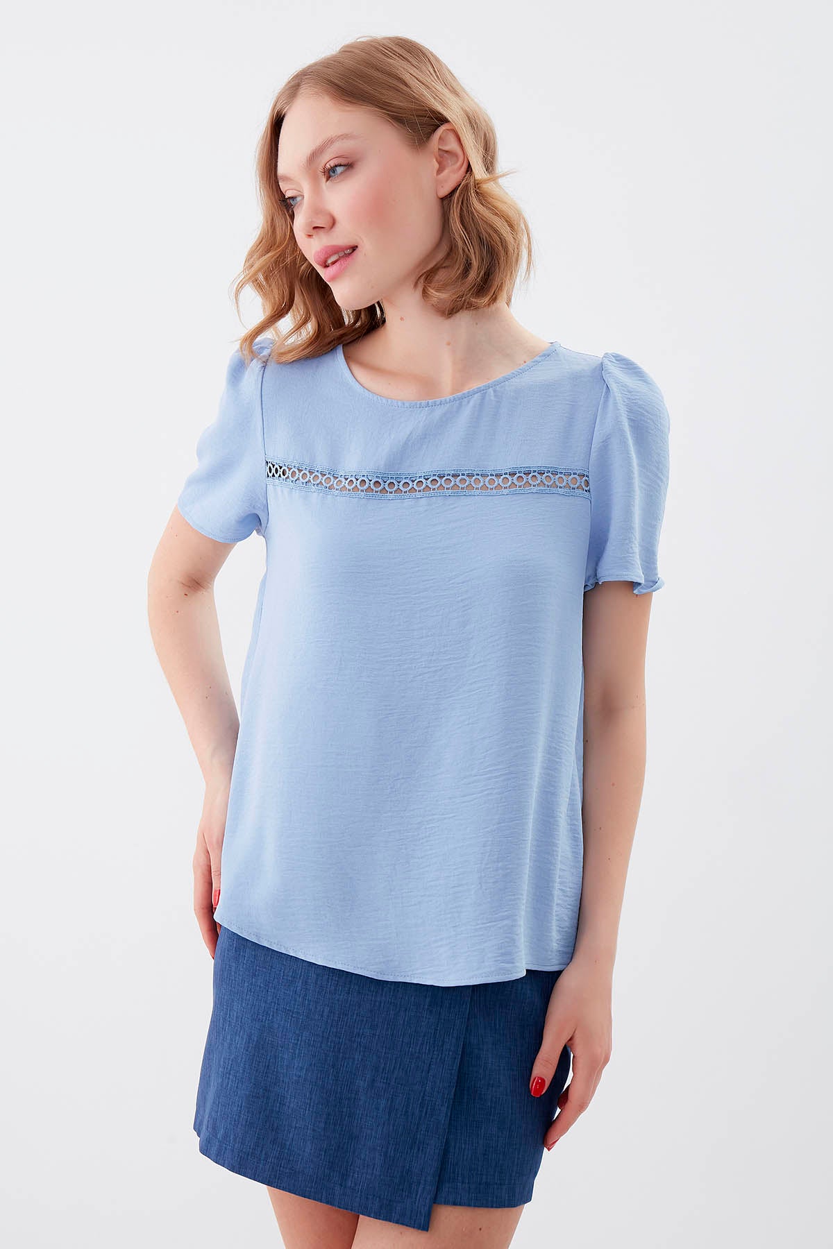 PLEATED SHORT SLEEVE BLOUSE