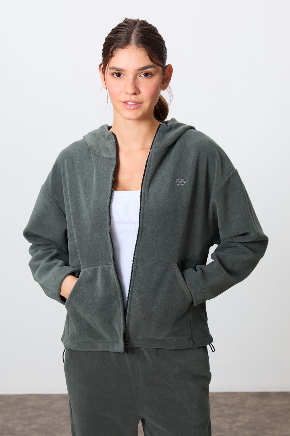 Thick Soft Textured Hooded Oversize Embroidered Fleece Women's Tracksuit Set -95338