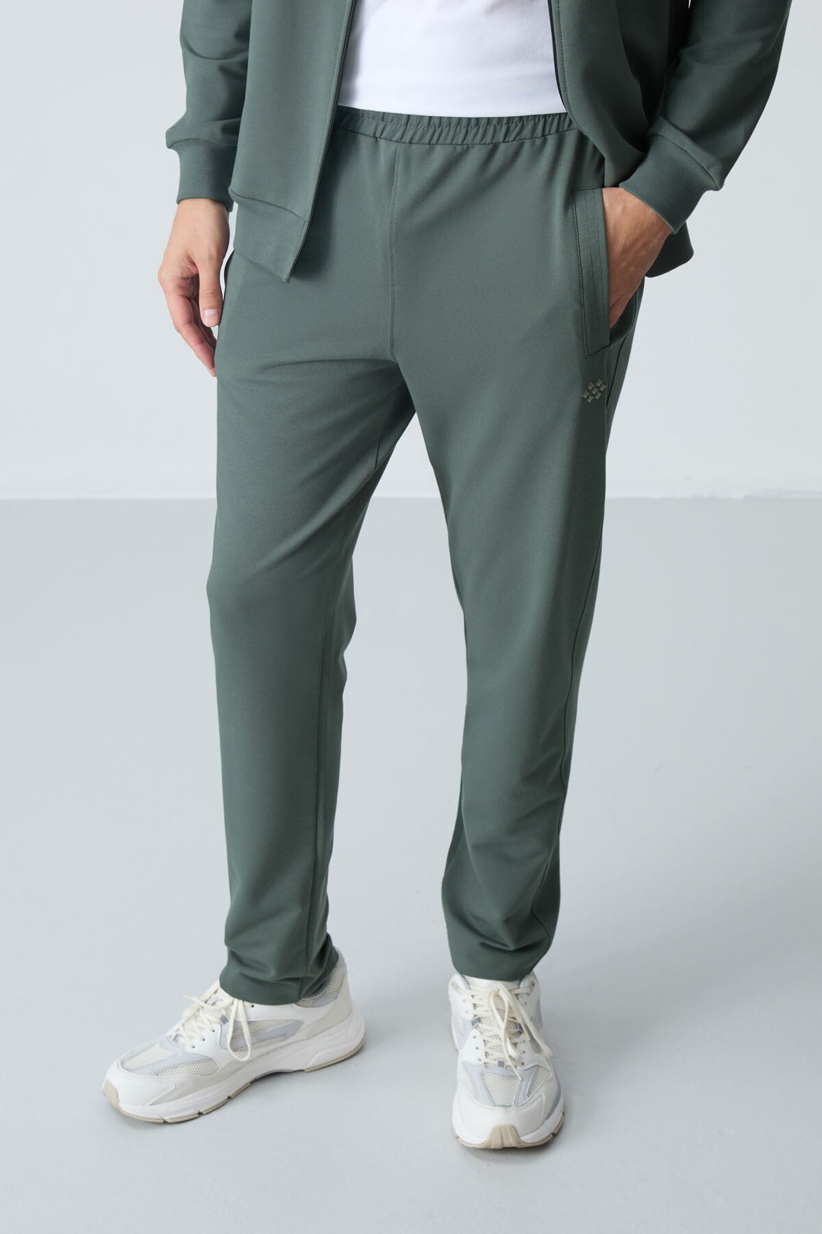 Cotton Thick Soft Textured Comfort Fit Basic Men's Tracksuit Set - 85260
