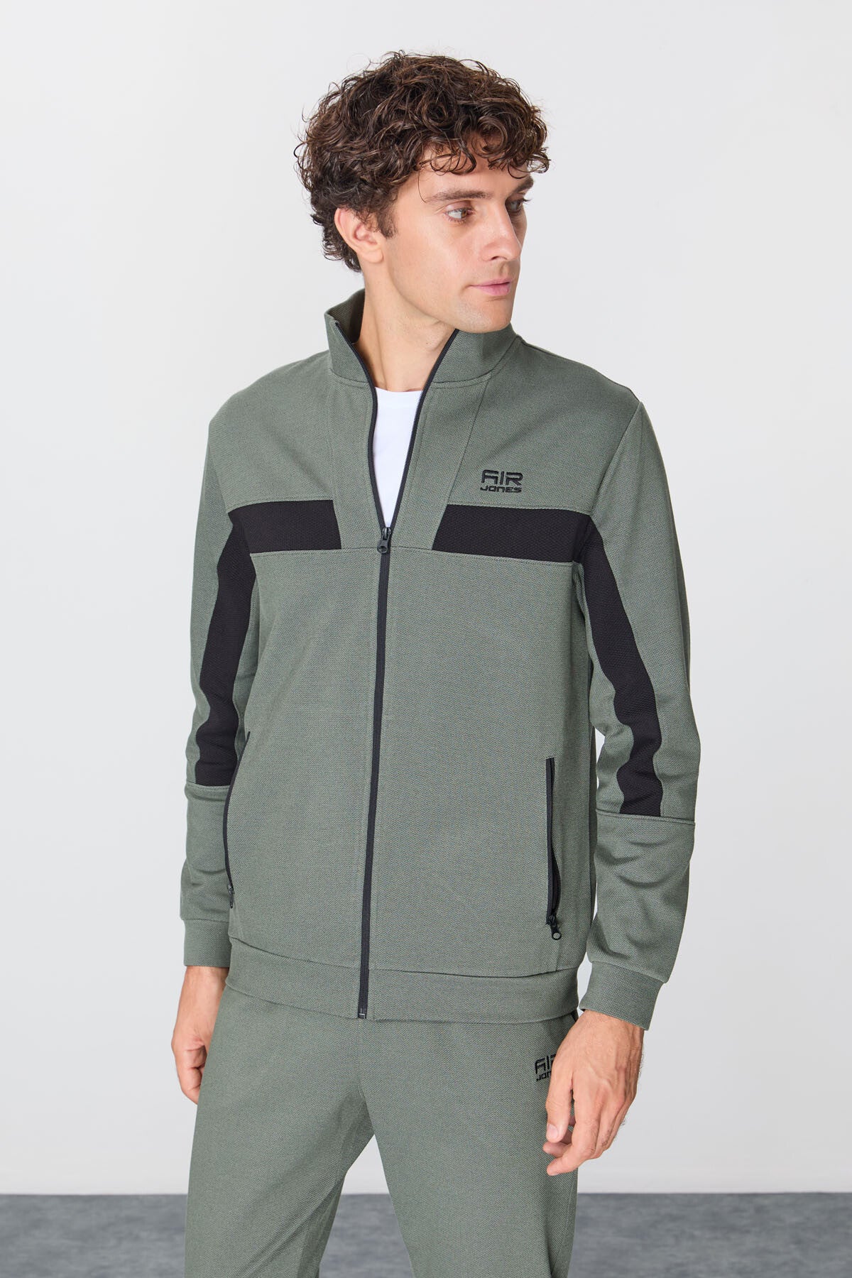 Textured Surface Standard Fit Embroidered Men's Tracksuit Set - 85248