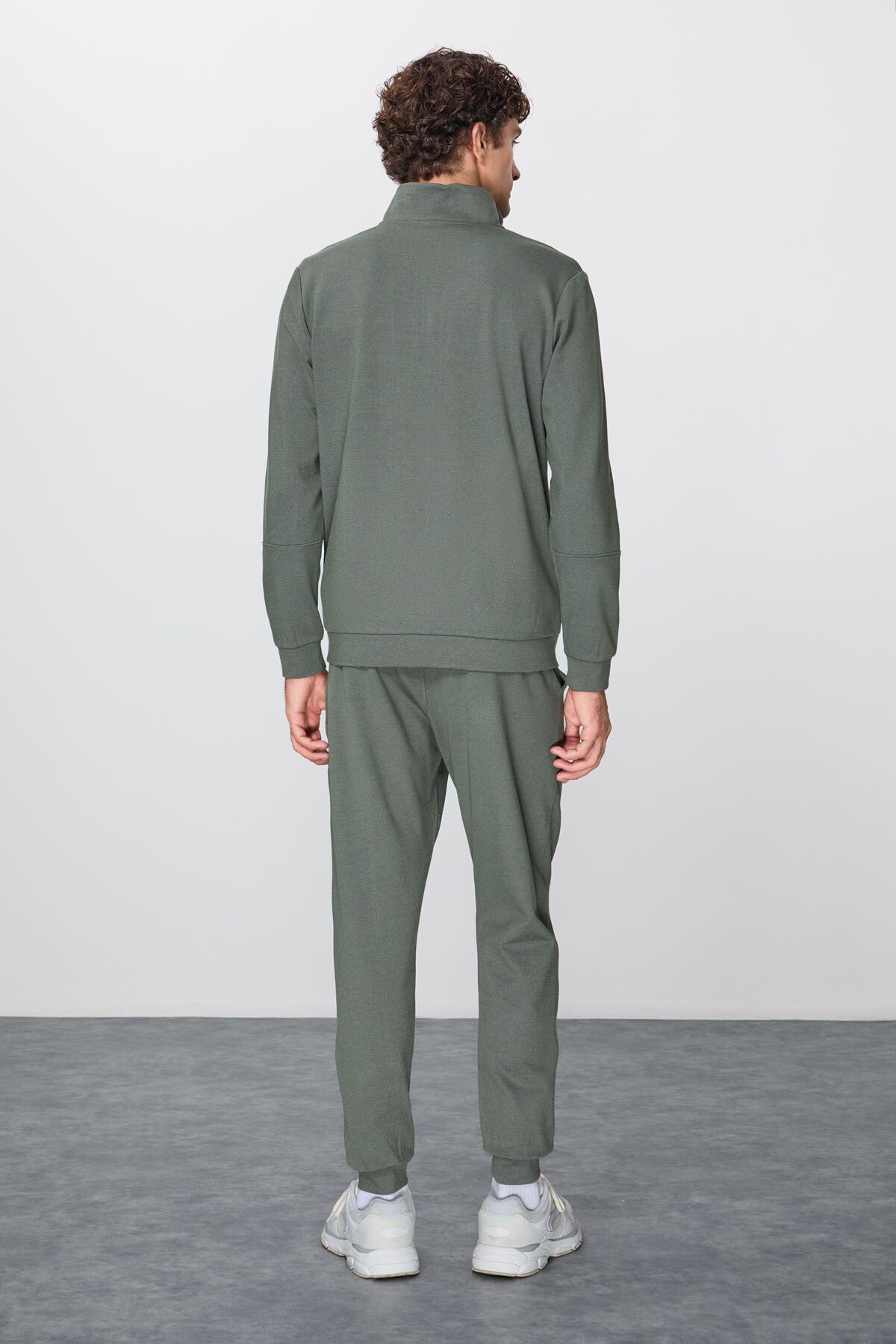 Textured Surface Standard Fit Embroidered Men's Tracksuit Set - 85248