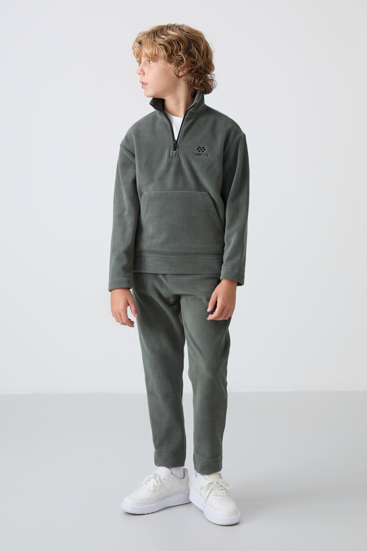 Thick Right Soft Textured Standard Fit Embroidered Fleece Boys' Tracksuit Set - 11218