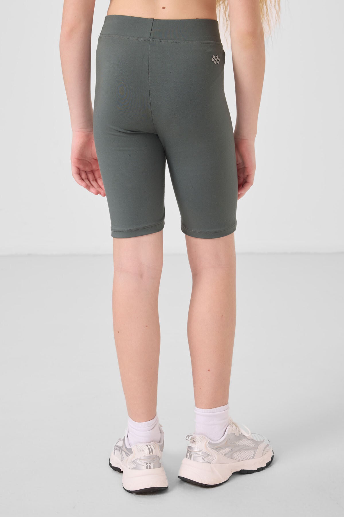 Cotton short skirt with Haki Standard Fit Basic Tights - 75188