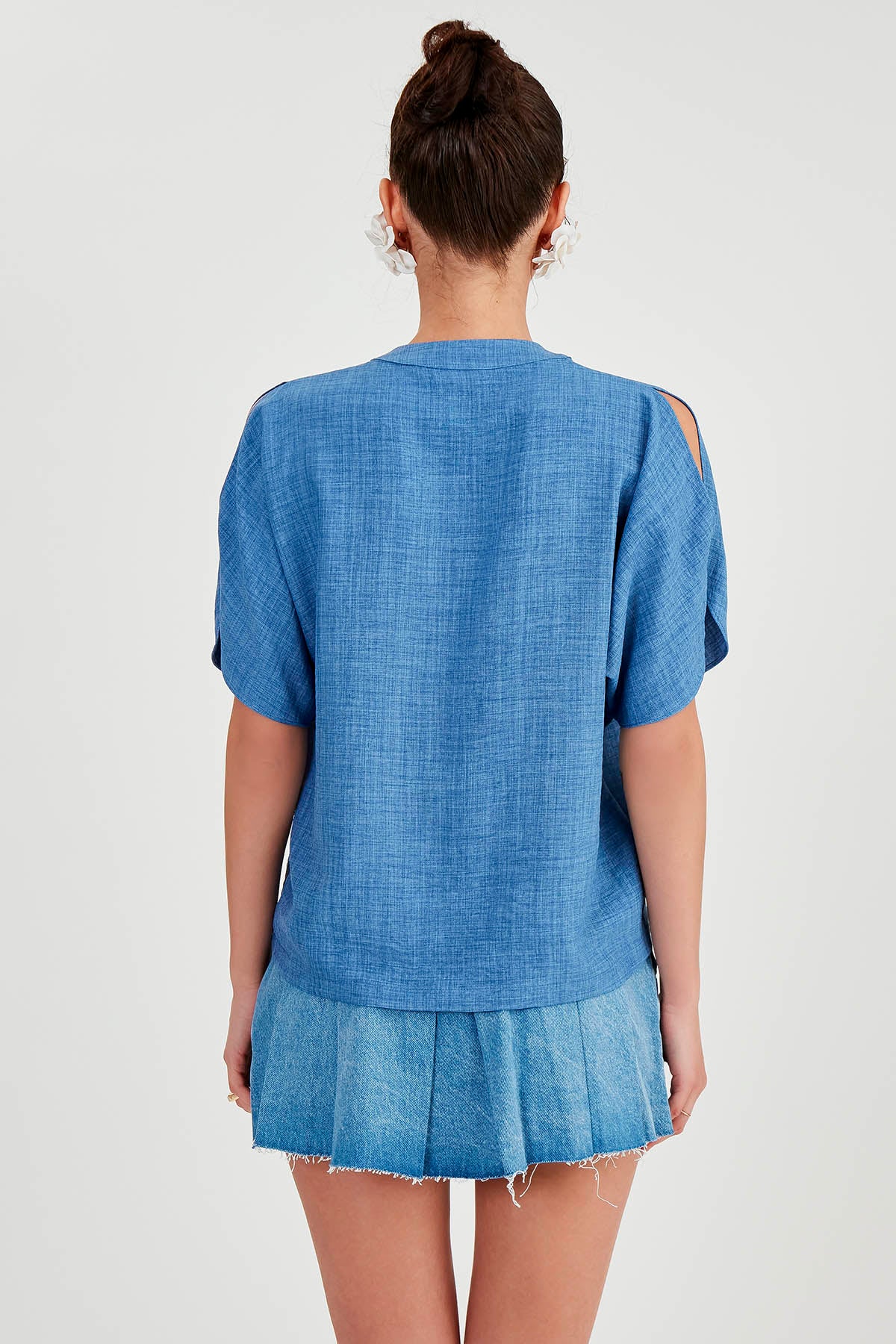 JUDGE COLLAR BLOUSE