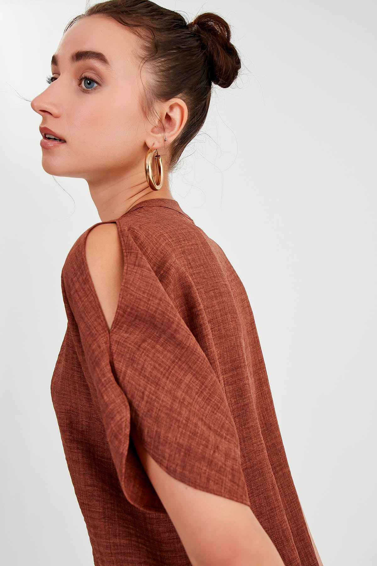 JUDGE COLLAR BLOUSE