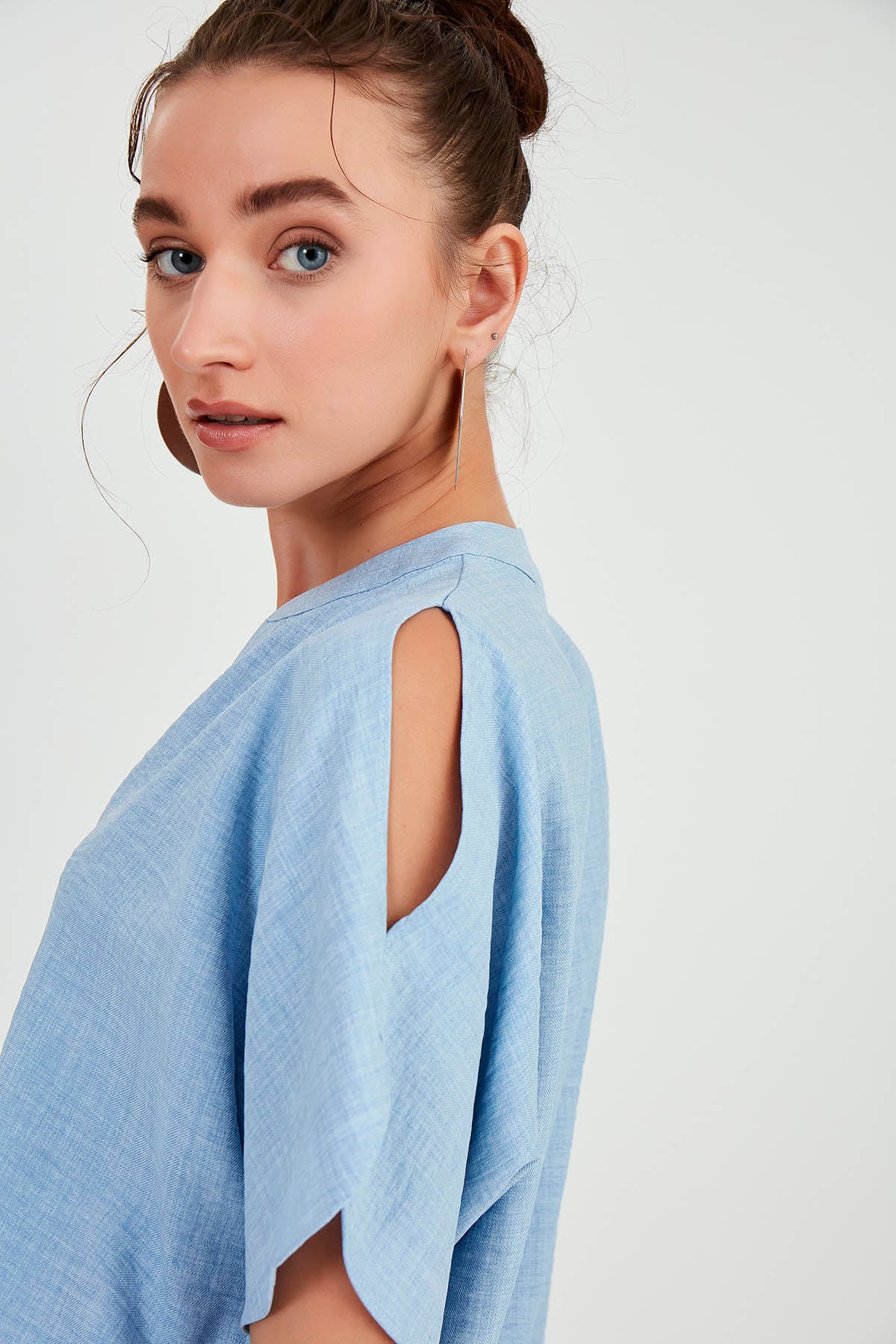 JUDGE COLLAR BLOUSE