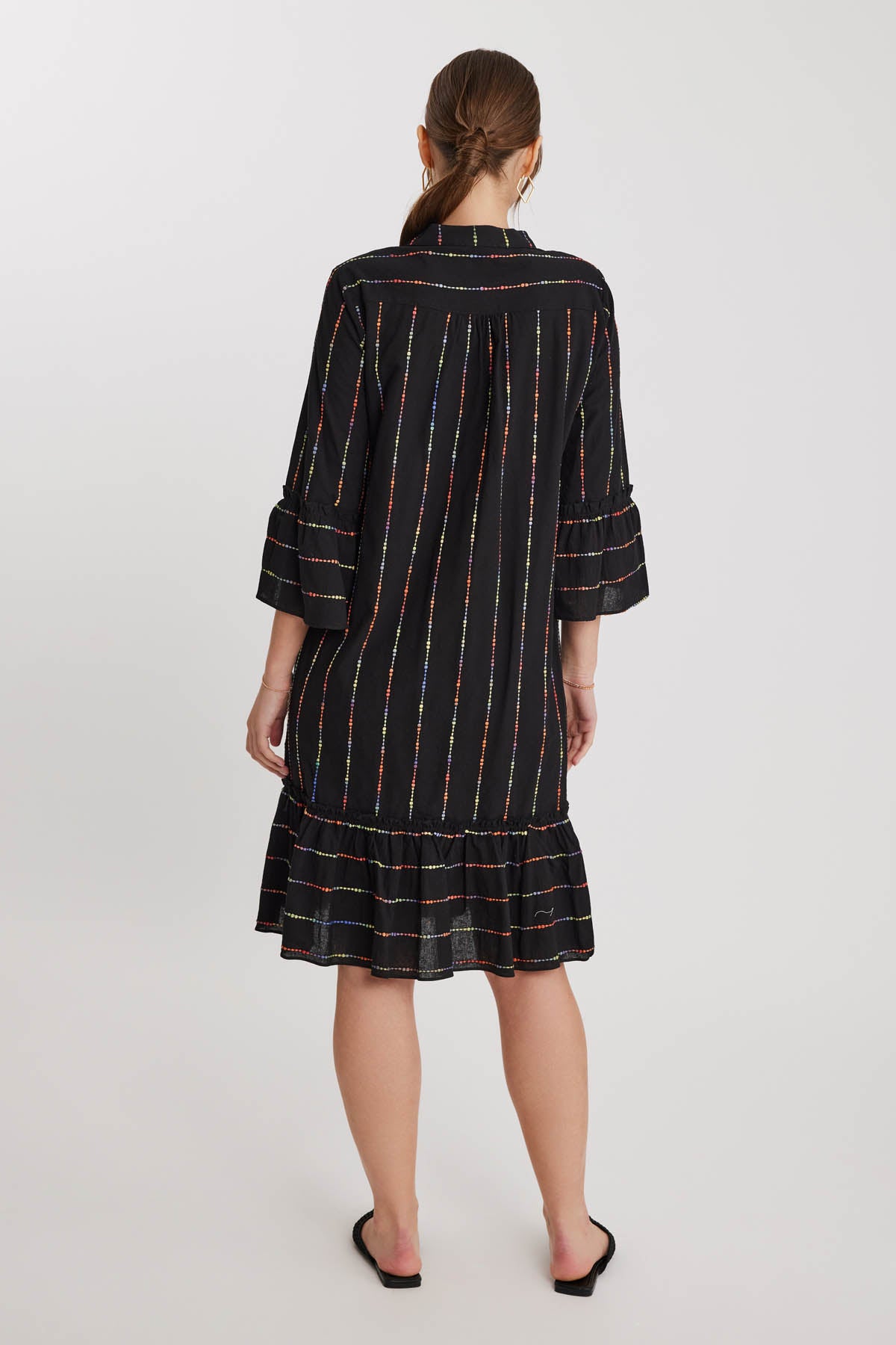 JUDGE COLLAR WITH SLEEVE AND SKIRT TIP FRILL DETAILED DRESS