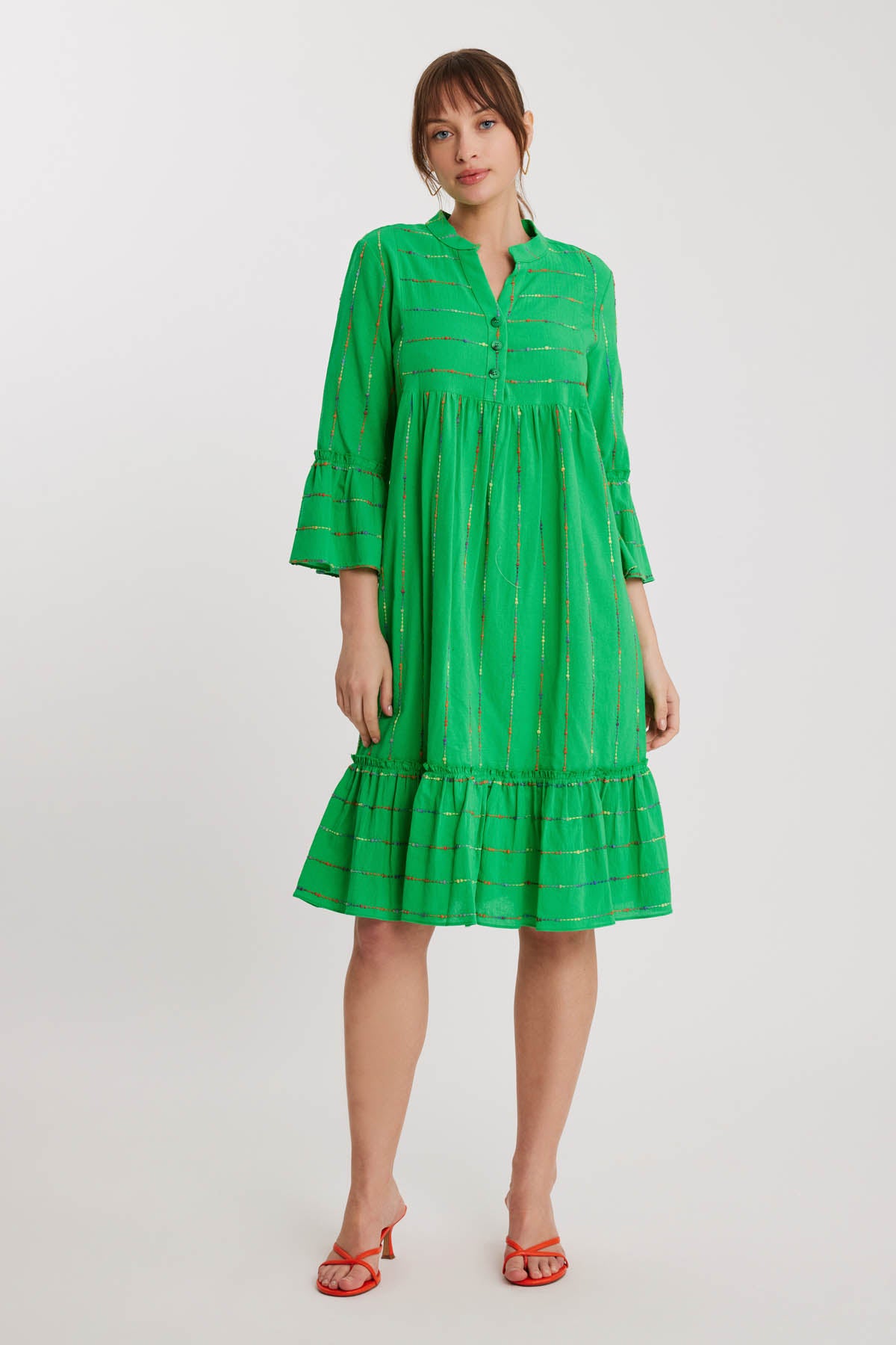 JUDGE COLLAR WITH SLEEVE AND SKIRT TIP FRILL DETAILED DRESS