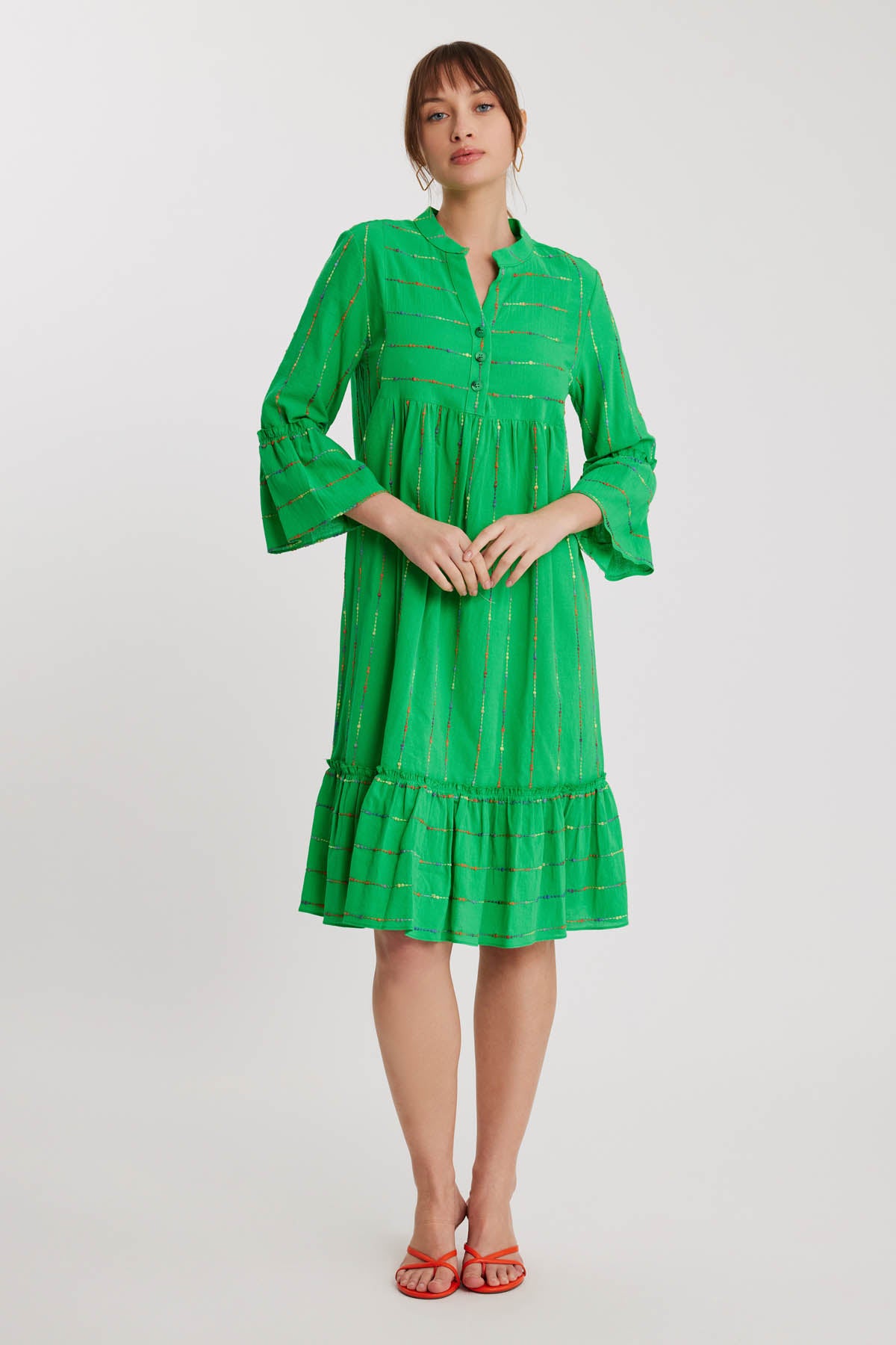 JUDGE COLLAR WITH SLEEVE AND SKIRT TIP FRILL DETAILED DRESS