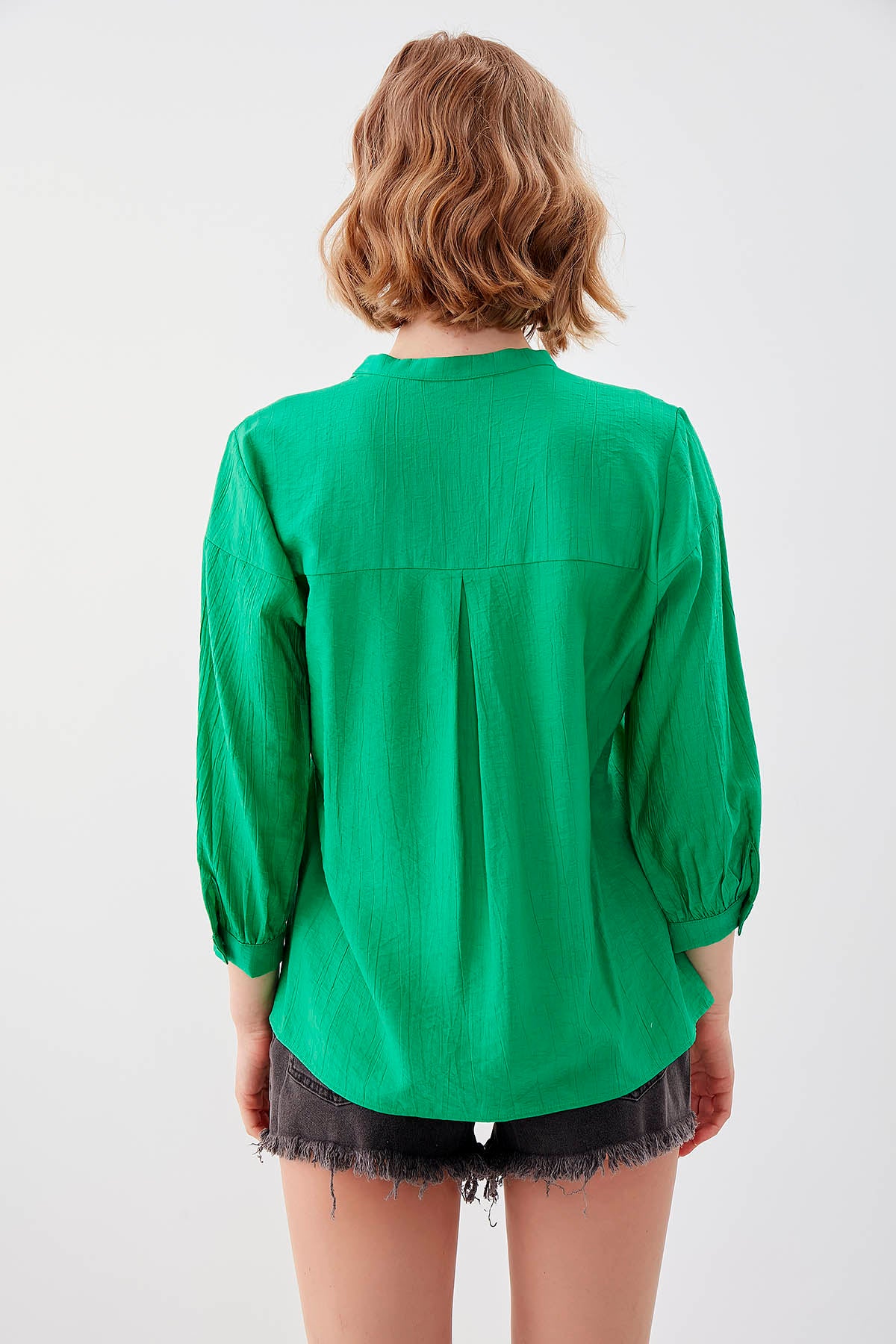 JUDGE COLLAR LONG SLEEVE BLOUSE
