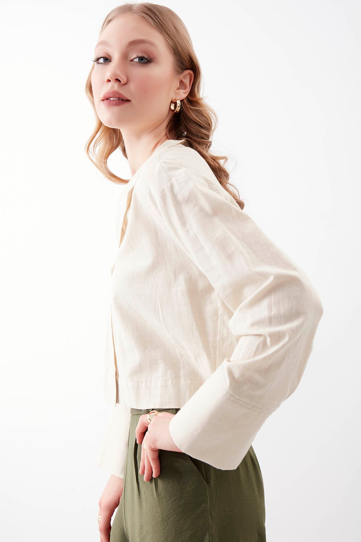 VISCOSE FLAX CROP SHIRT WITH BUTTONS