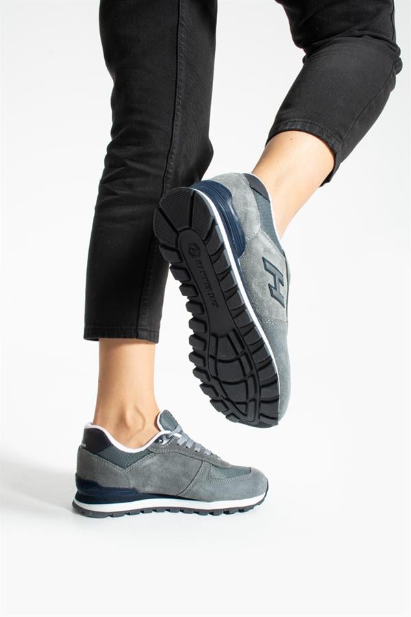 Peru Grey Women's Sports Shoes