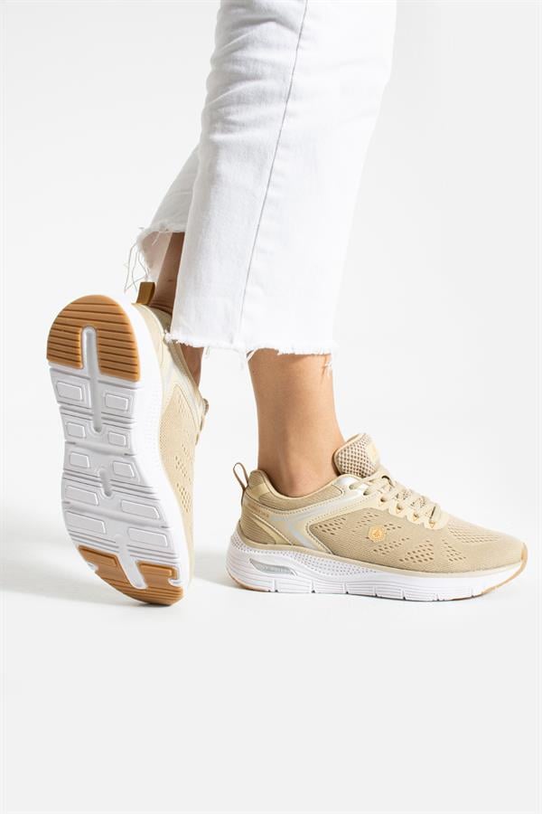 Women's Athletic Shoes