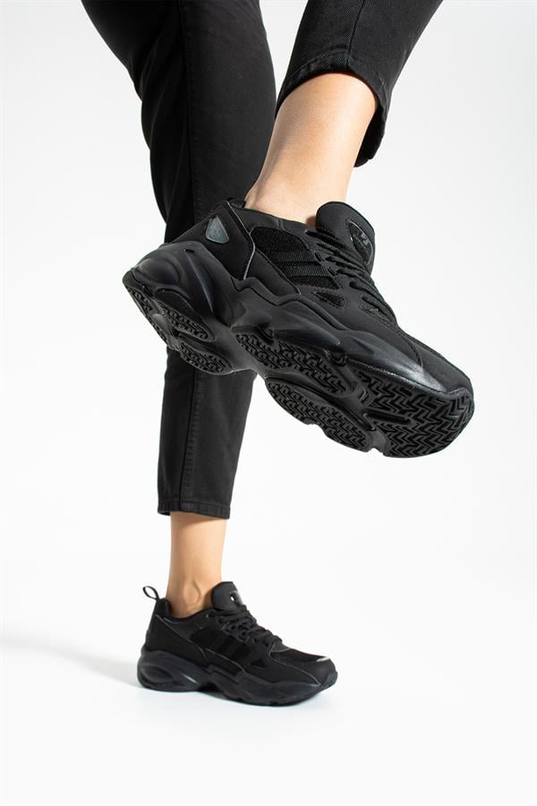 Rio Black Women's Athletic Shoes