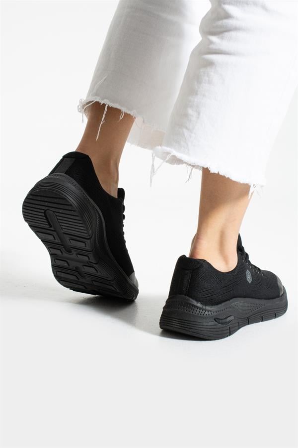 Black Women's Athletic Shoes