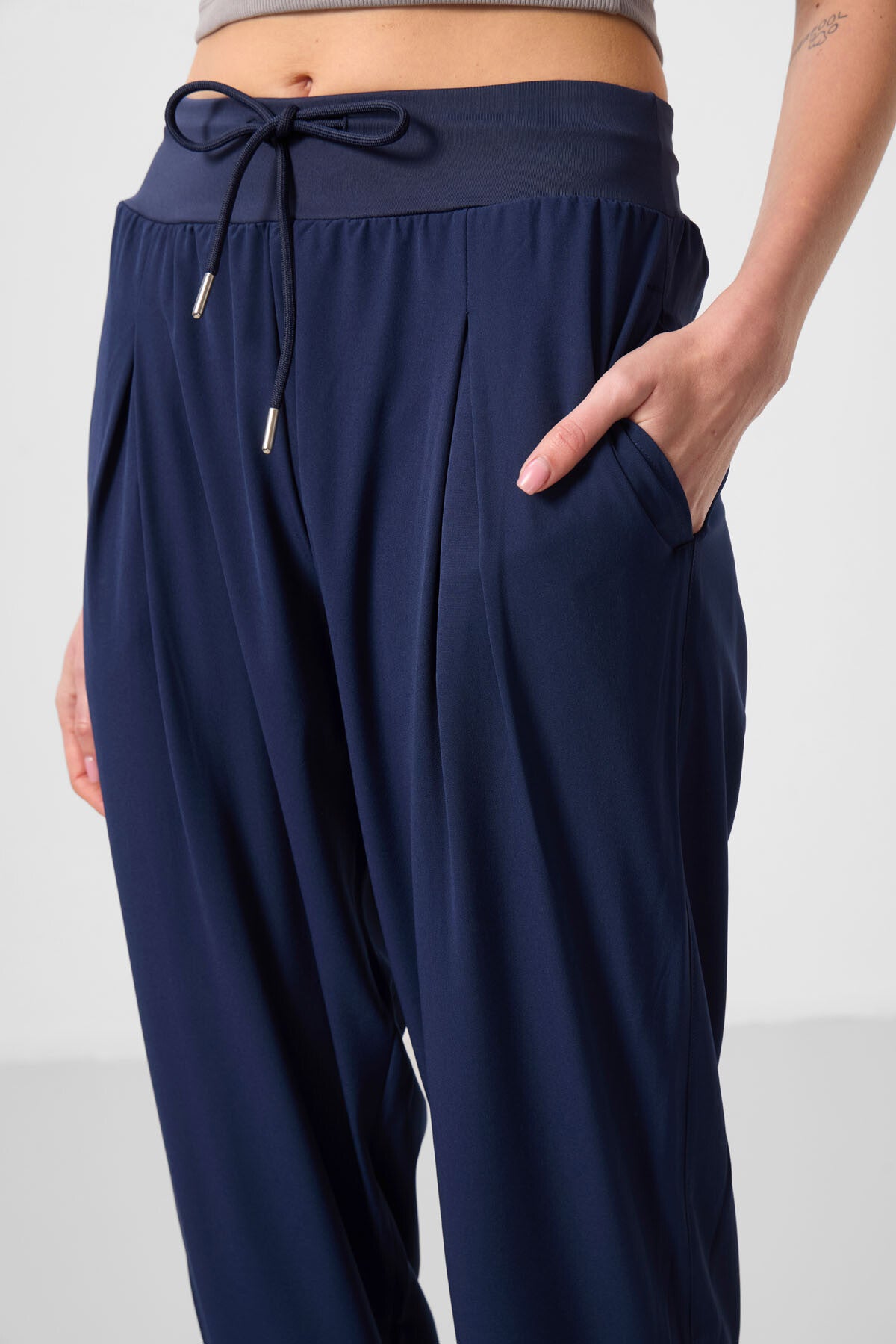 Indigo Polyester Pocketed Standard Fit Women's Trousers - 94677
