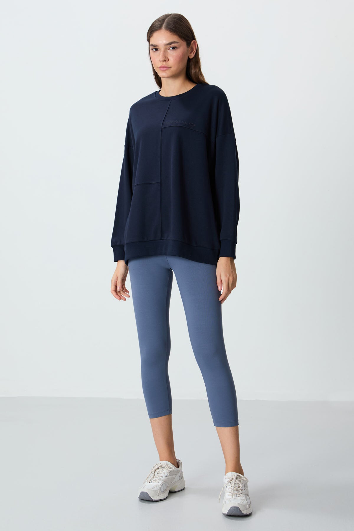 Indigo Compact Cotton Thick Smooth Textured O Collar Oversize Fit Women's Sweatshirt - 97288