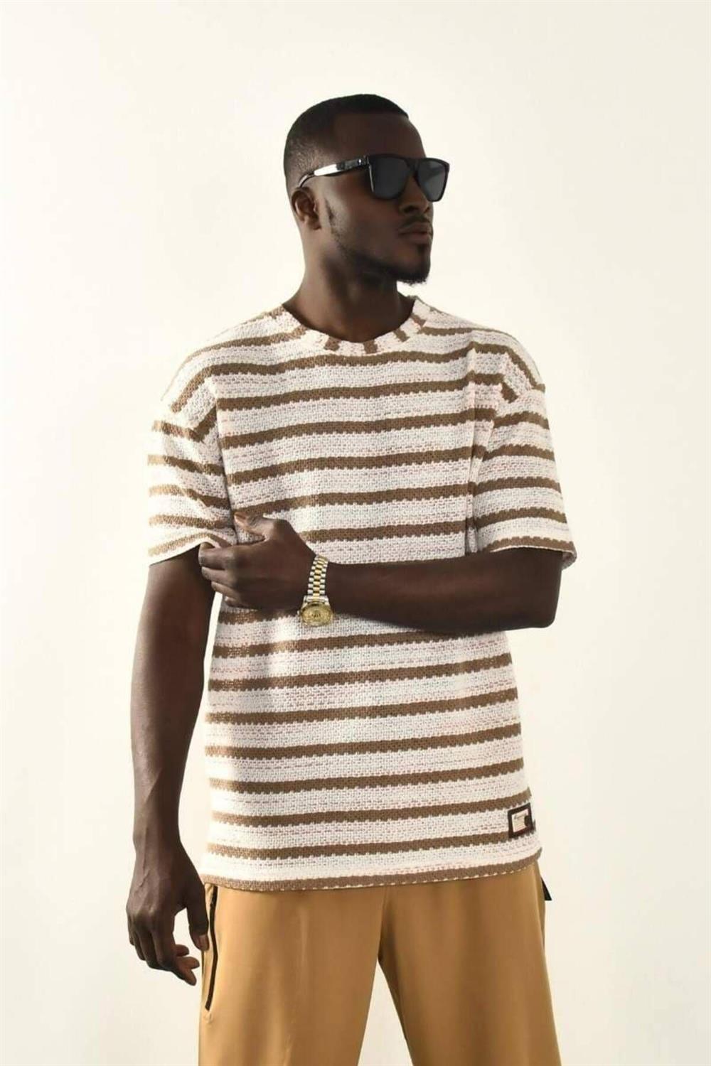 Oversize T Shirt with lines