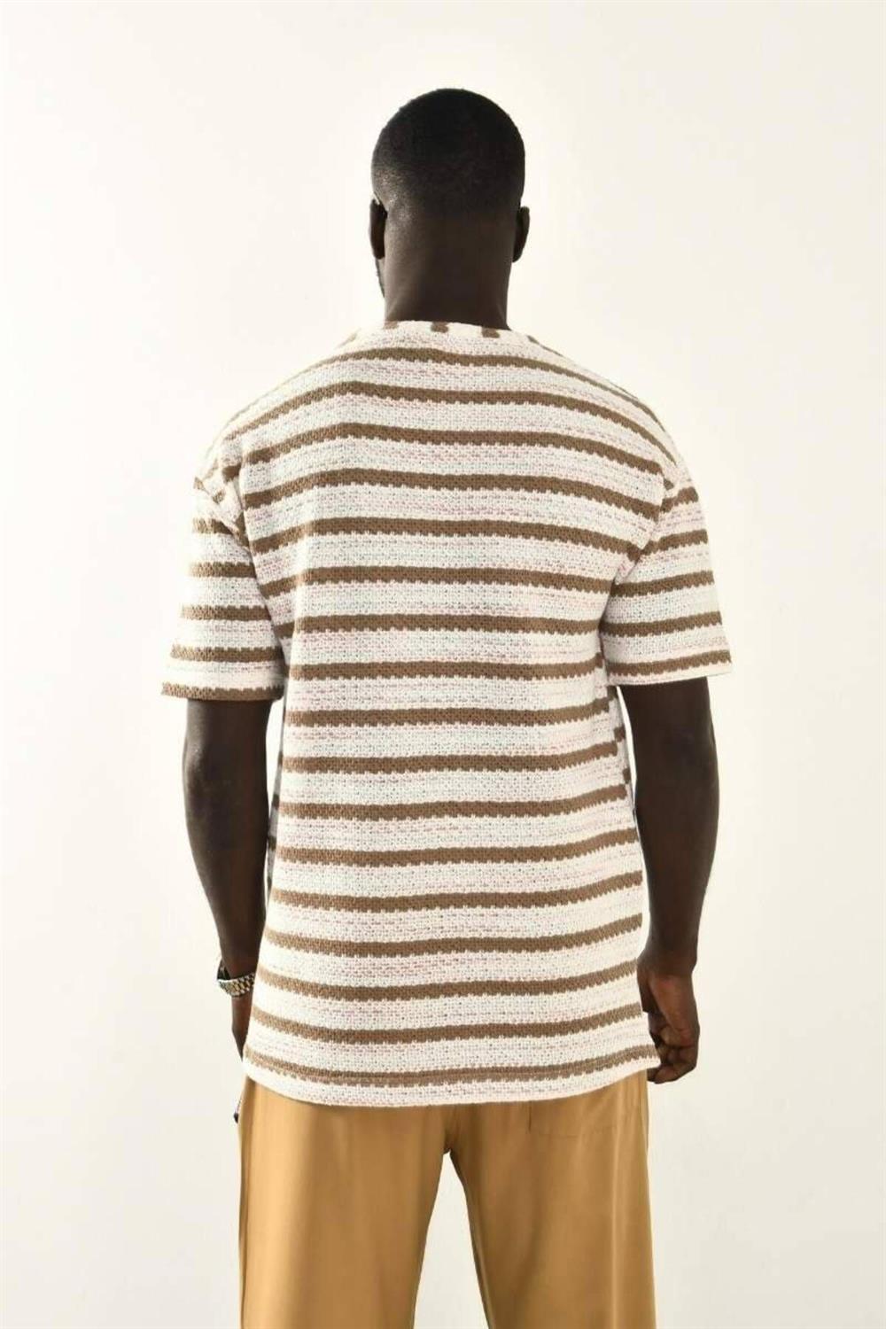 Oversize T Shirt with lines