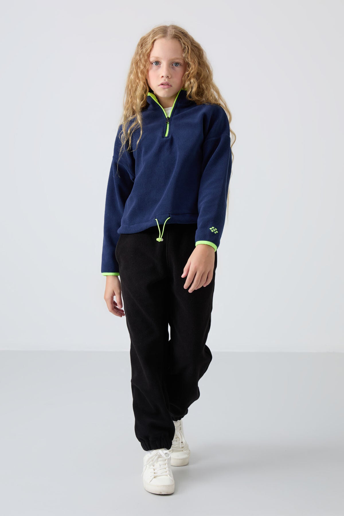 Indigo Thick Soft Textured Standard Fit Embroidered Fleece Girl's Sweatshirt - 75151