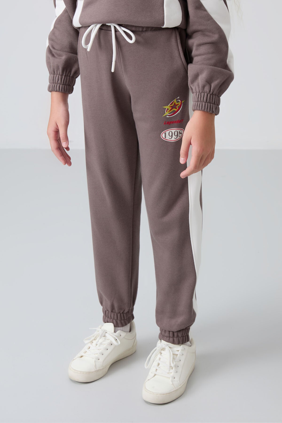 Brown Cotton Fleece-Lined Soft Textured Standard Fit Printed Girls' Tracksuit Set - 75166