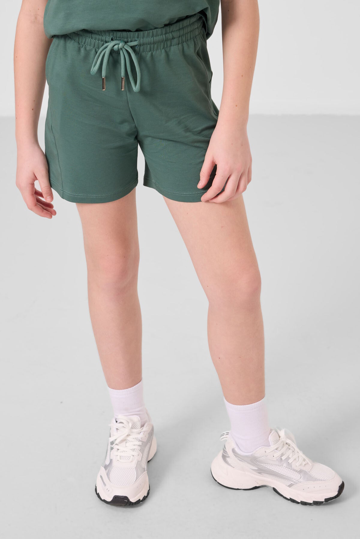 Light green cotton soft woven standard fit basic girls shorts set - 75184