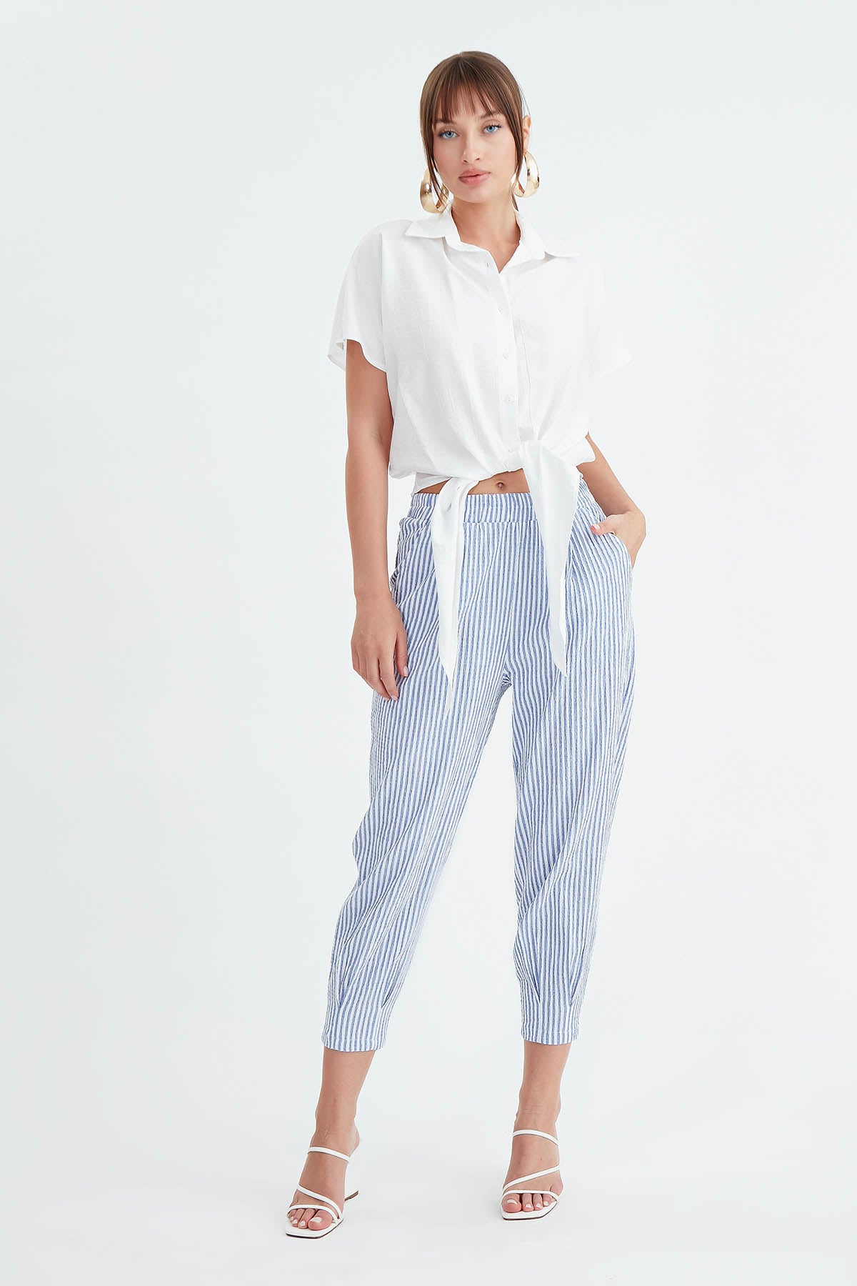 THICK STRIPED CROP TROUSERS