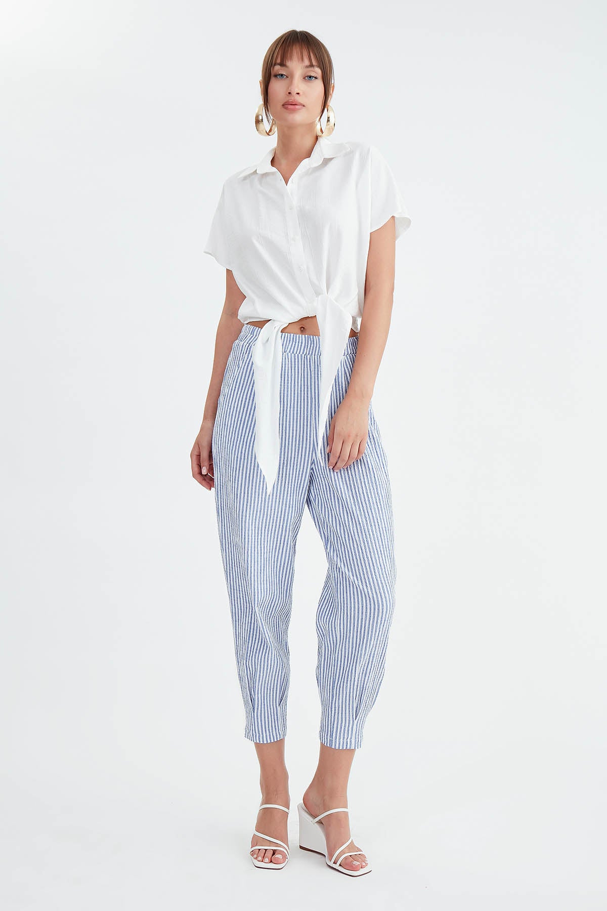THICK STRIPED CROP TROUSERS