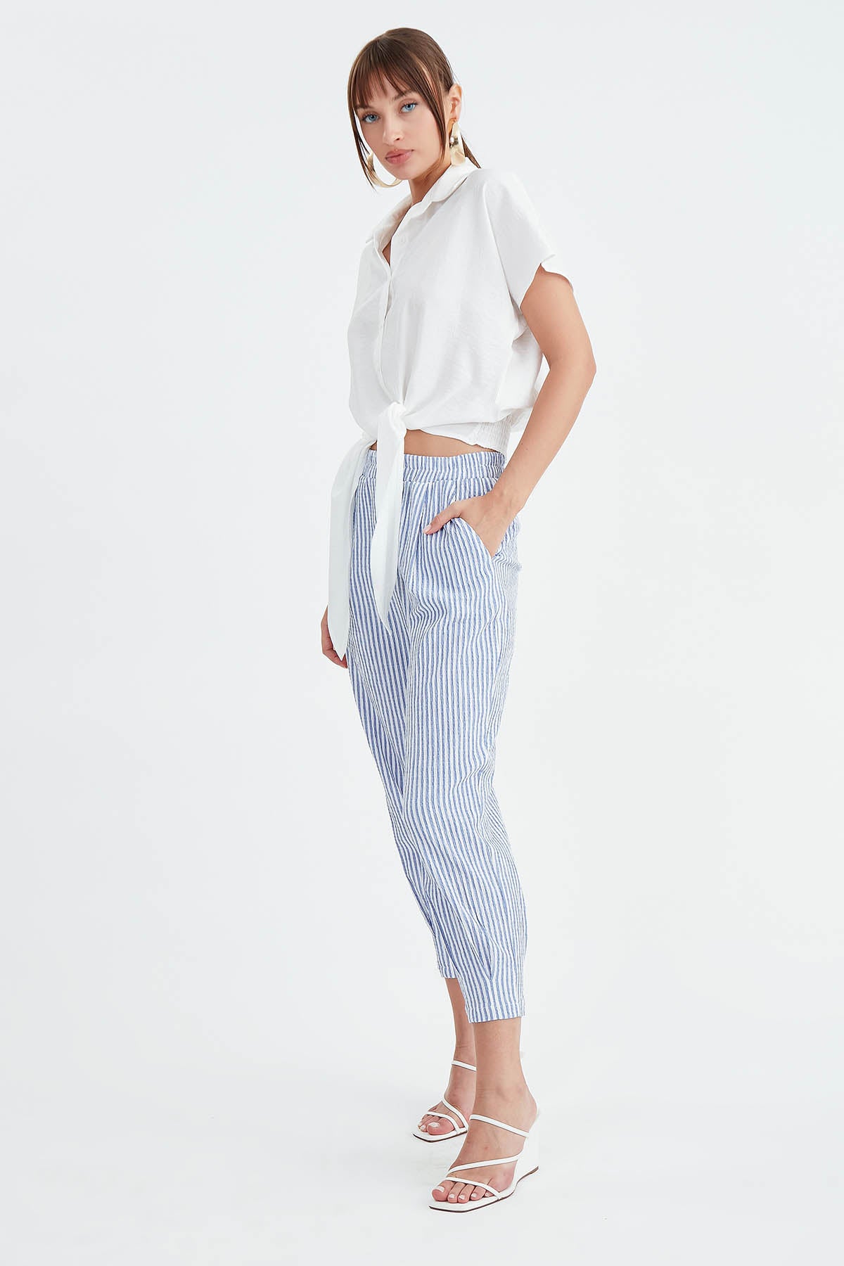THICK STRIPED CROP TROUSERS