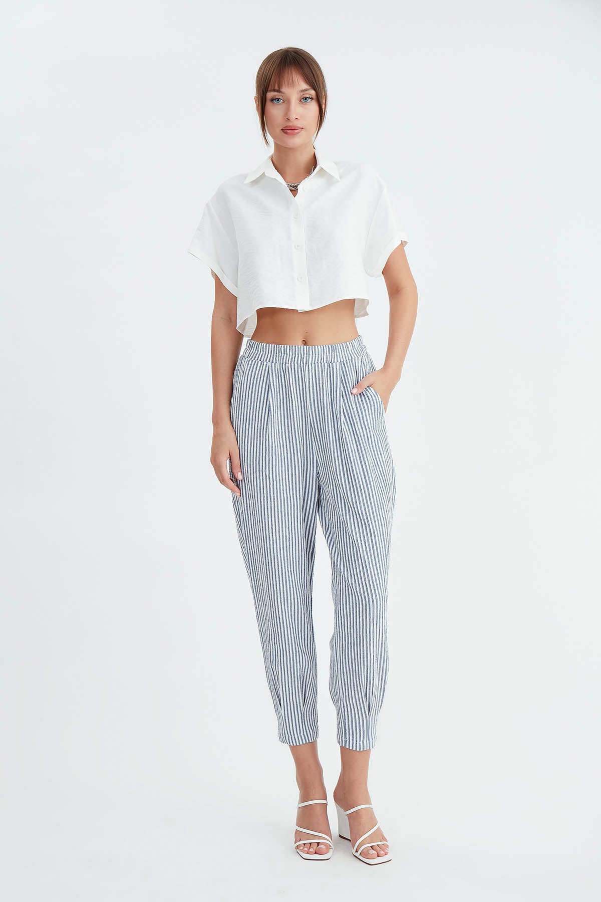 THICK STRIPED CROP TROUSERS