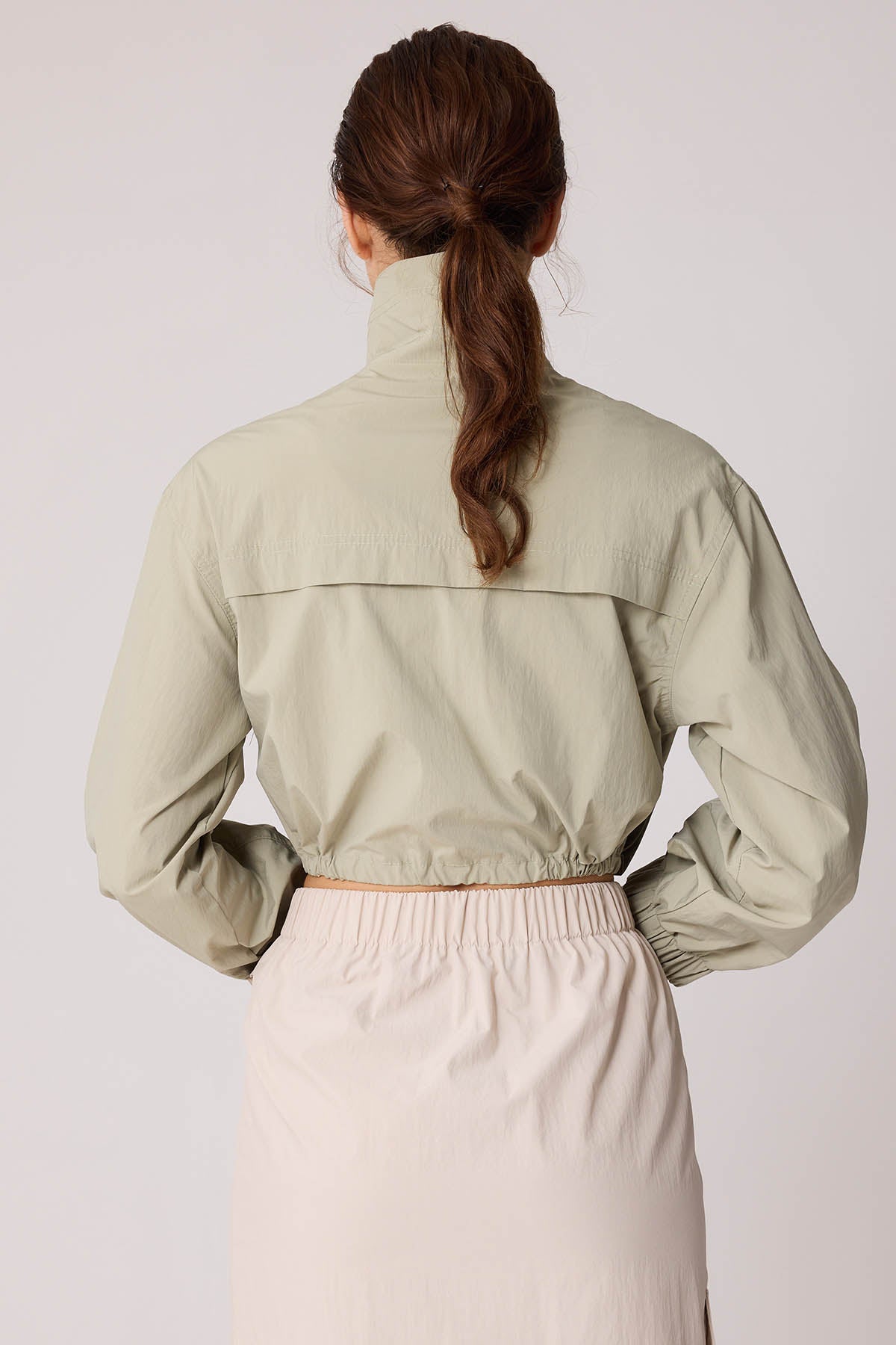 COVER POCKET PARACHUTE CLOTH CROP JACKET
