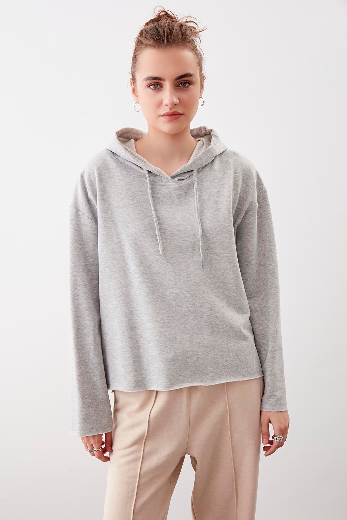 HOODED THREE-STRAND LOOSE SWEATSHIRT