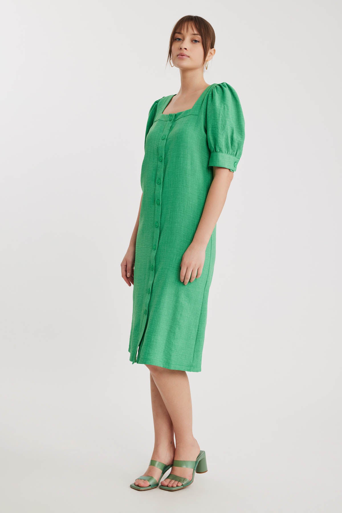 SHORT SLEEVE DRESS WITH SQUARE COLLAR FRONT BUTTON