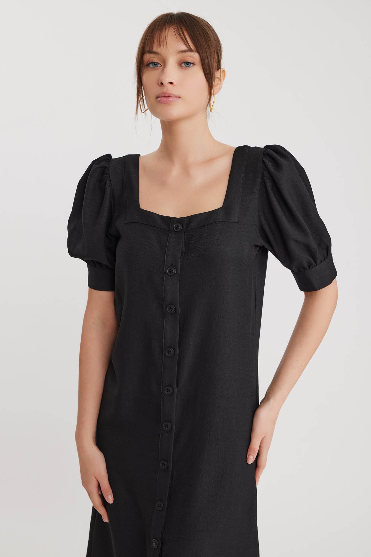 SHORT SLEEVE DRESS WITH SQUARE COLLAR FRONT BUTTON