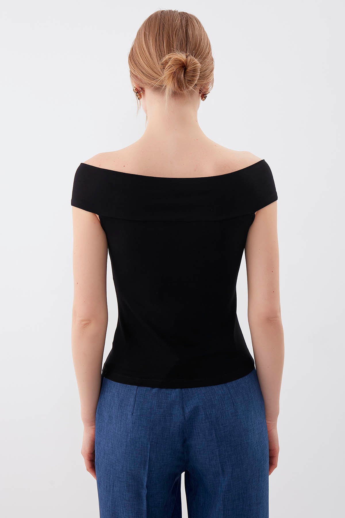 BOAT COLLAR BLOUSE