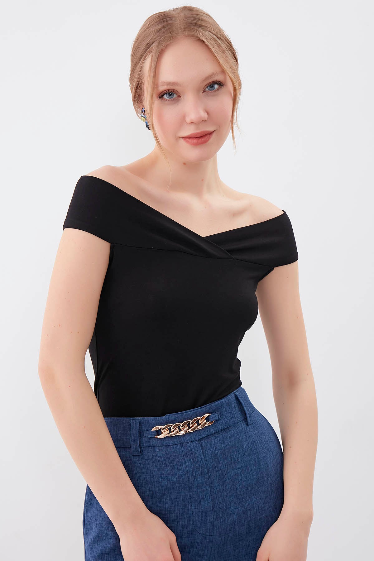 BOAT COLLAR BLOUSE