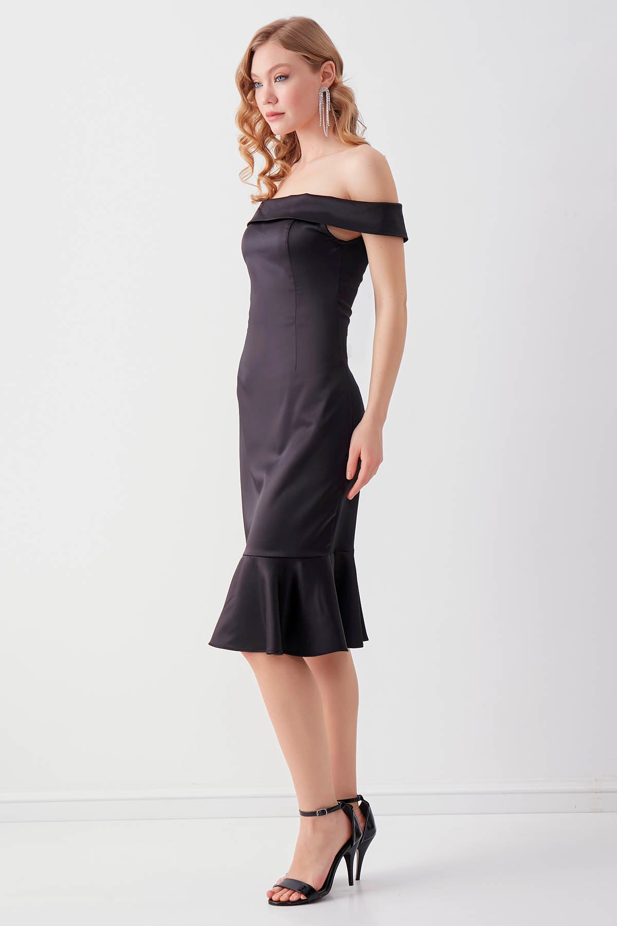 BOATHOUSE COLLAR VOLANI DRESS
