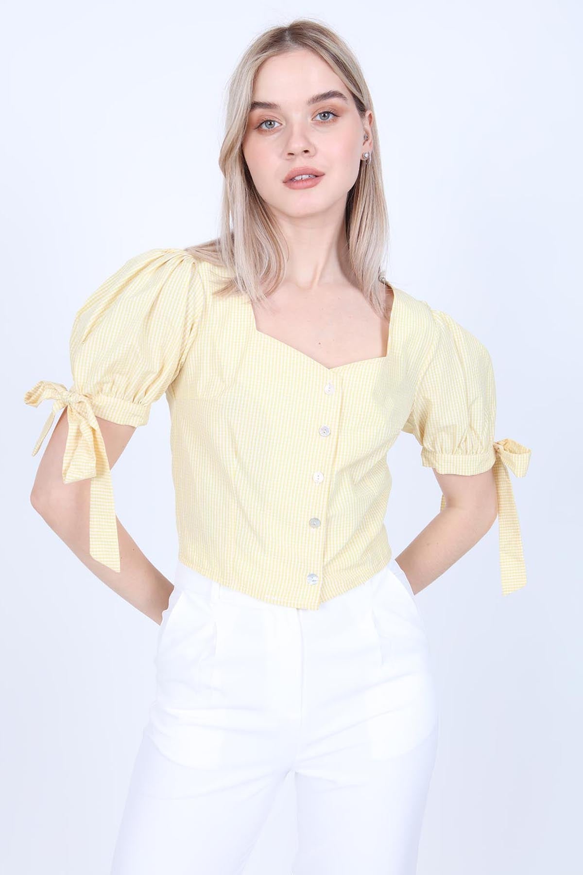 LACED SLEEVE BLOUSE
