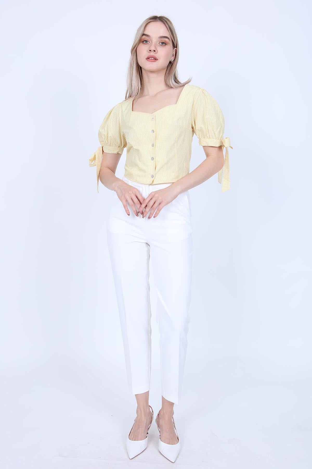 LACED SLEEVE BLOUSE