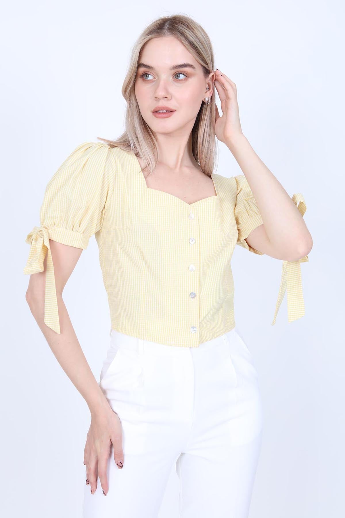 LACED SLEEVE BLOUSE