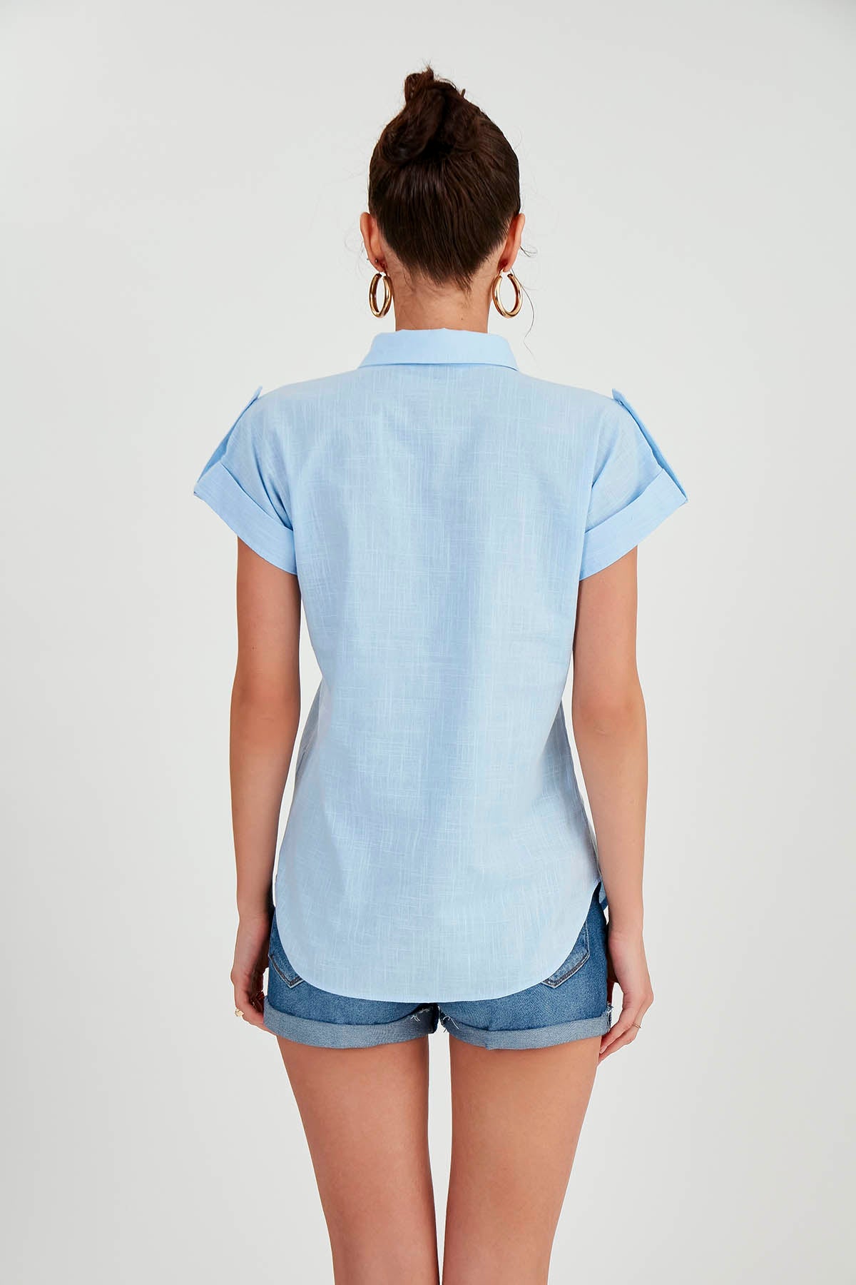 SLEEVE-DETAILED SHORT SLEEVE SHIRT