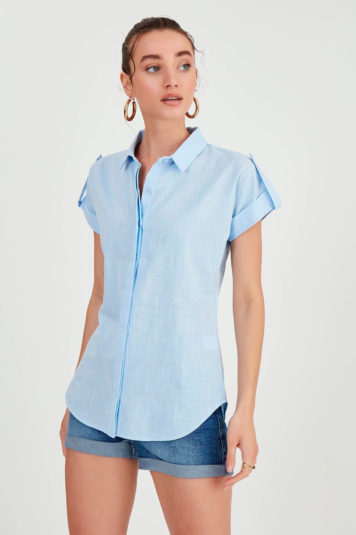 SLEEVE-DETAILED SHORT SLEEVE SHIRT